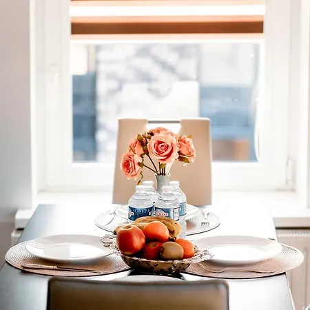 Stylish, Modern Near Old Town Apartament *