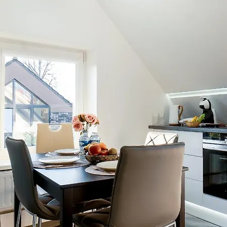 Stylish, Modern Near Old Town Apartament *